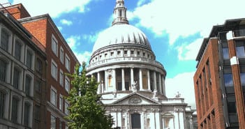 Cursos de inglés en Londres para encontrar un buen trabajo. london_st_pauls