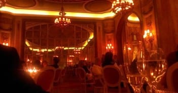 De cena en el Hotel Ritz de Londres