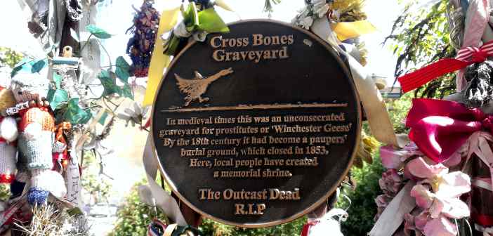 cementerio cross bones en Londres