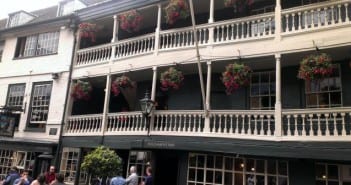 Pubs históricos en Londres que debes visitar Pubs históricos en Londres The George Inn