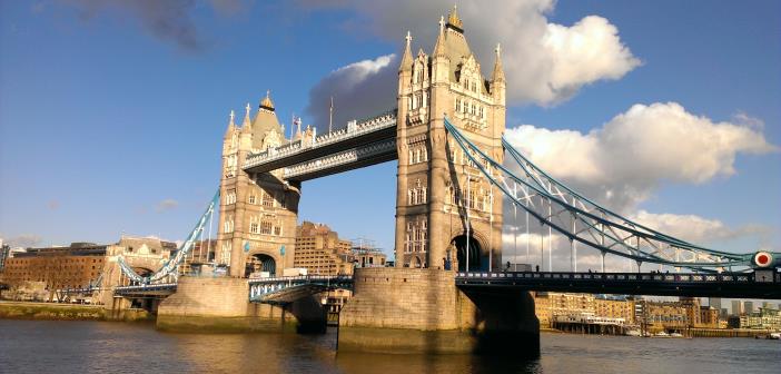 tower bridge londres