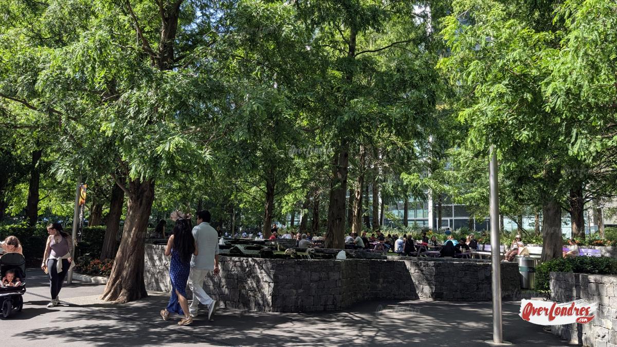 Canary Wharf Londres fuentes parque