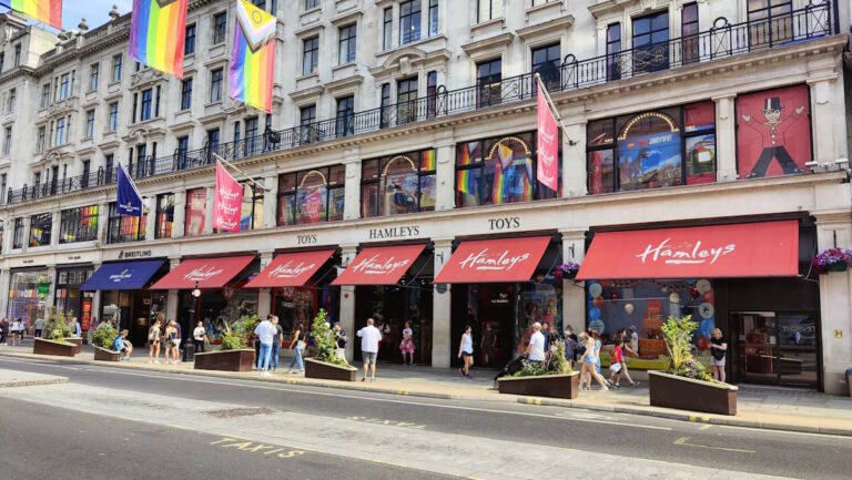 tienda de juguetes hamleys londres