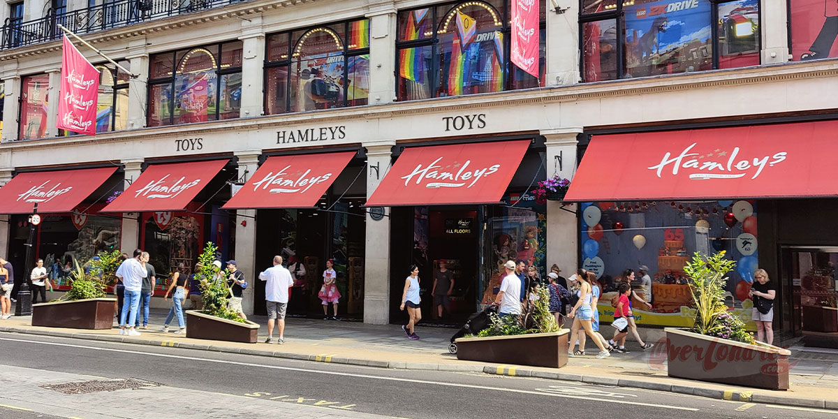 Visitar la tienda de juguetes de Hamleys con niños