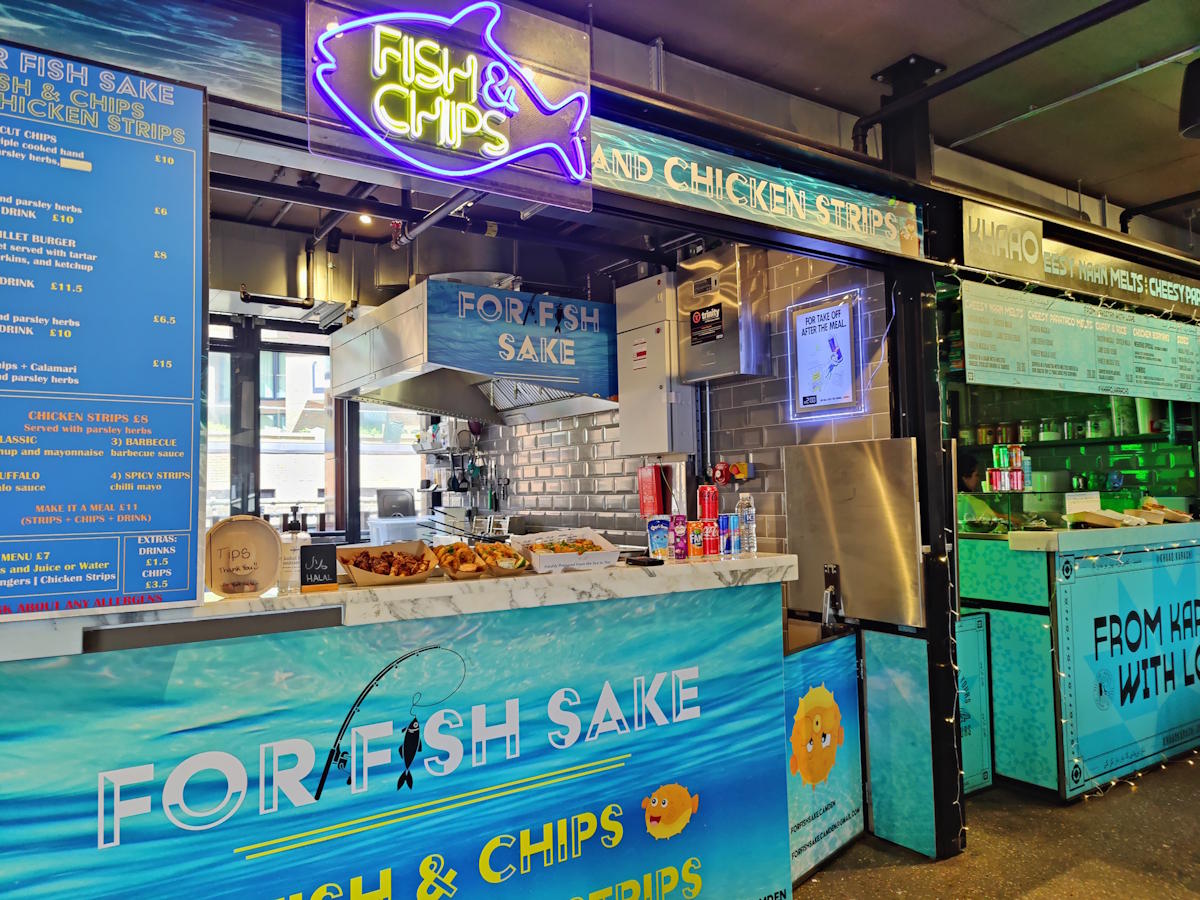 fish and chips en Londres puesto mercadillo