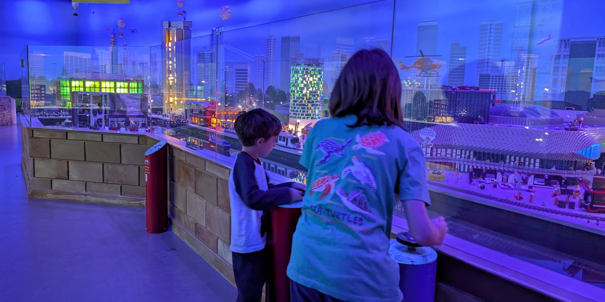 legoland discovery centre miniland niños
