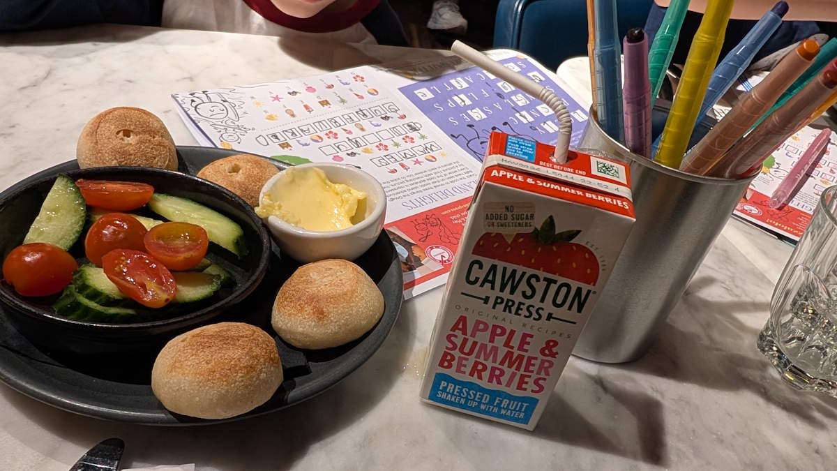 comer en londres con niños pizza express