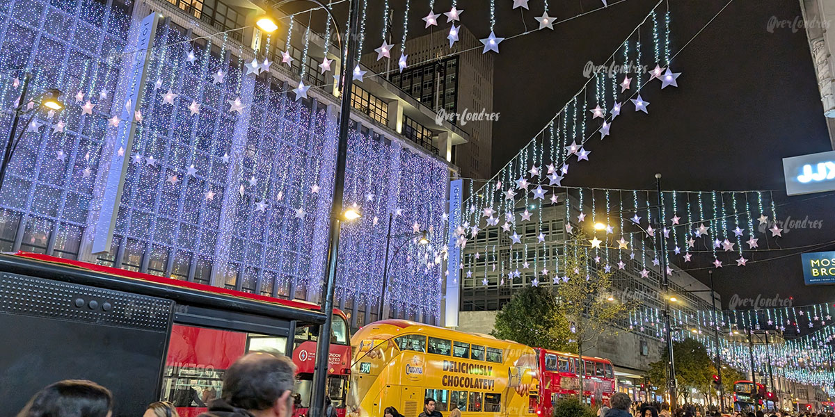 Luces de Navidad en Oxford Street en Londres