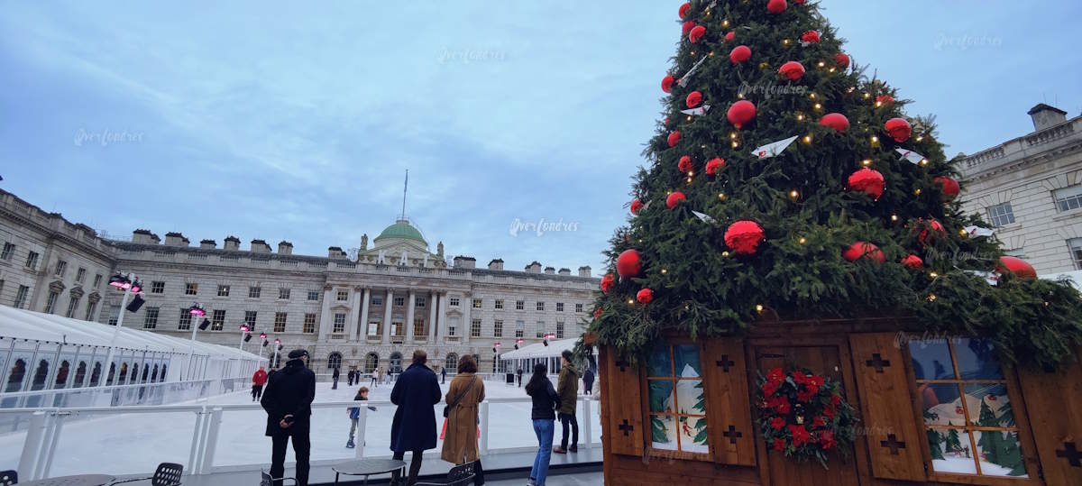 pista de patinaje sobre hielo navidad londres somerset house