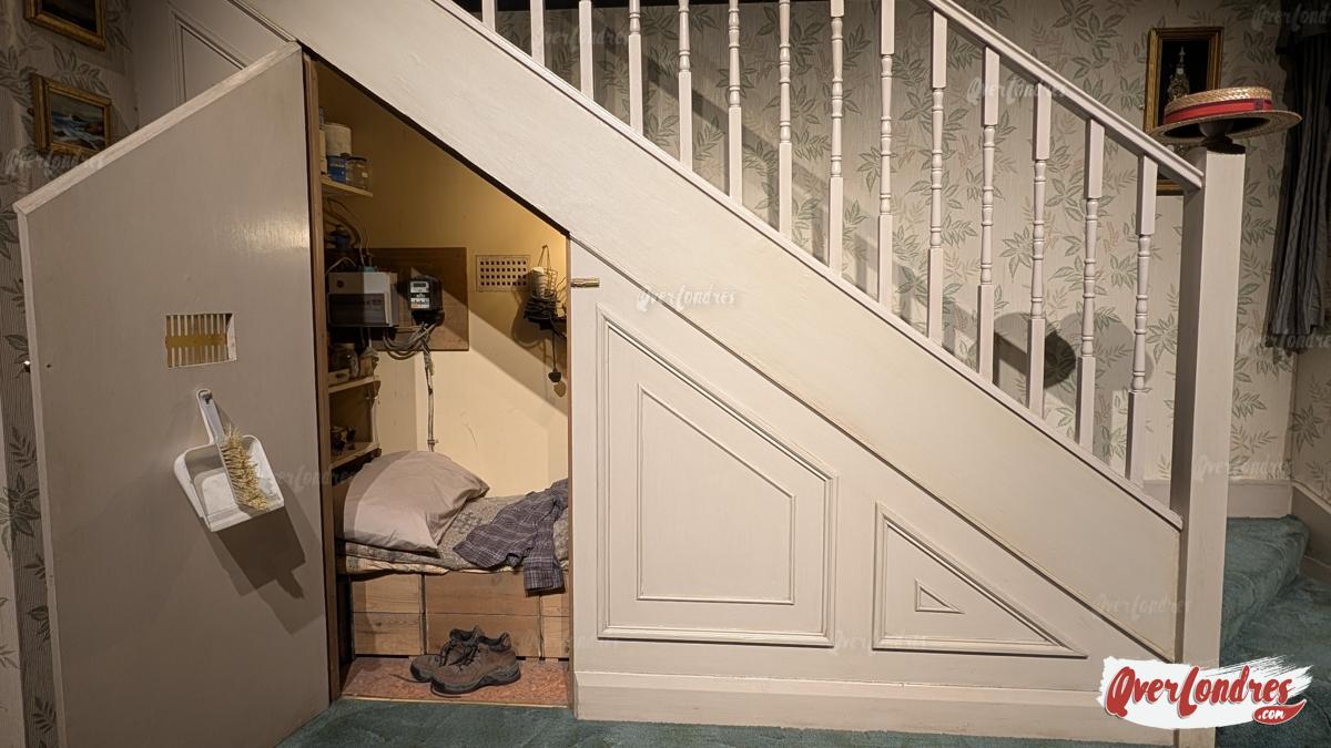 escalera en estudios harry potter Londres