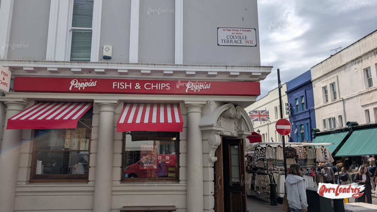 comer fish and chips en poppies en Notting Hill Londres